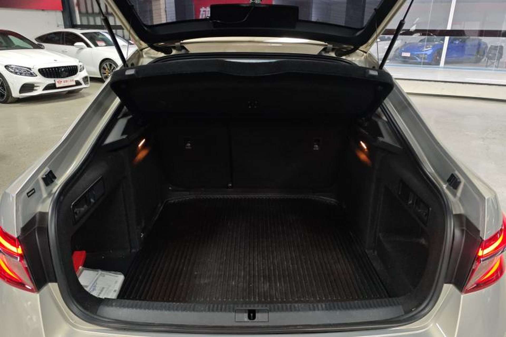 Used Skoda Superb 2021 TSI330 DSG Comfort Edition Trunk