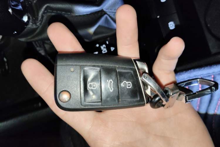 Used Skoda Superb 2021 TSI280 DSG Comfort Edition Vehicle Key