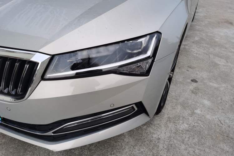 Used Skoda Superb 2022 TSI280 DSG Luxury Edition Left Front Headlight