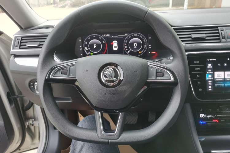 Used Skoda Superb 2022 TSI280 DSG Luxury Edition Steering Wheel