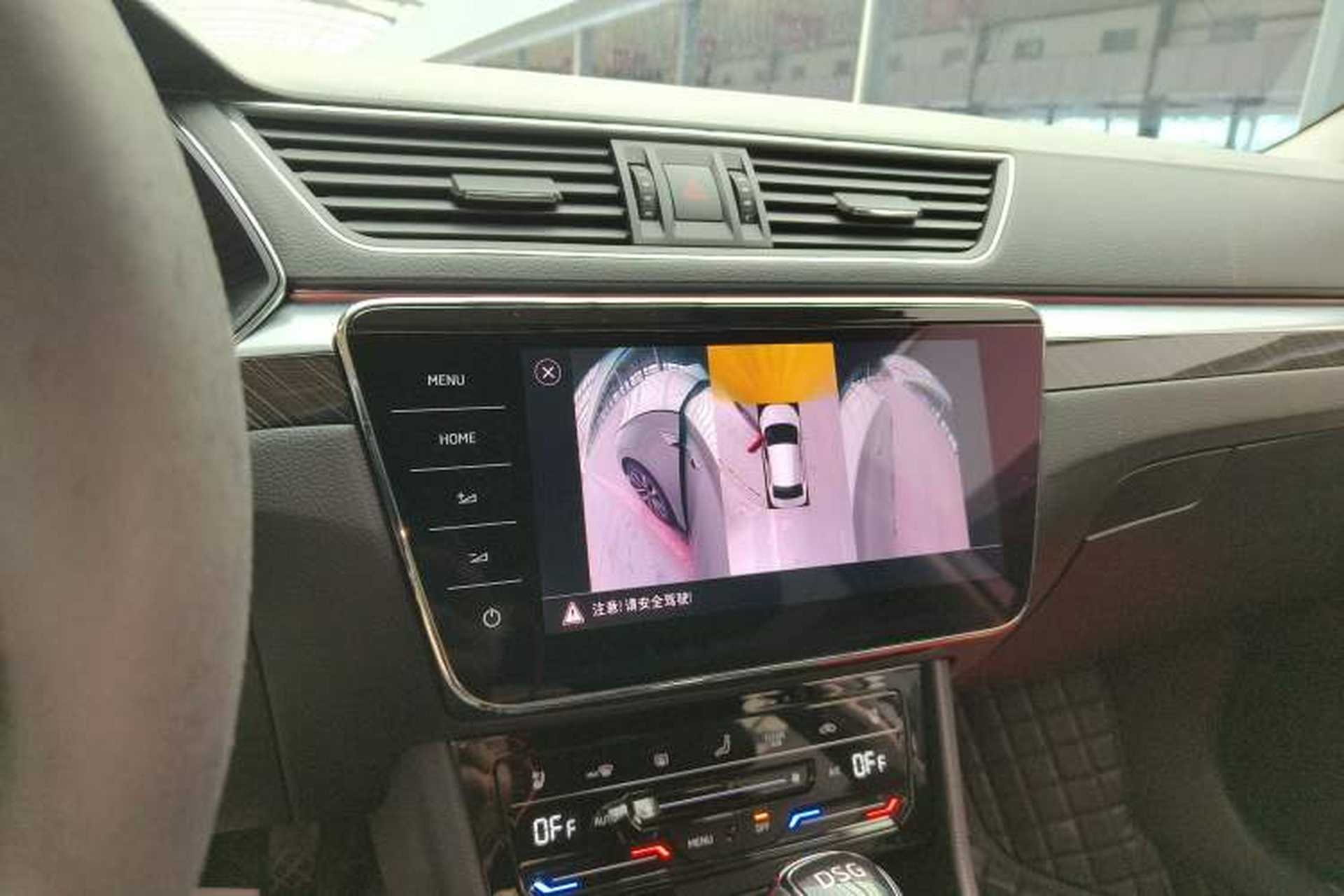 Used Skoda Superb 2022 TSI330 DSG Luxury Edition Audio And AC Panel