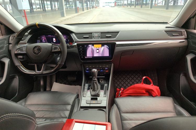 Used Skoda Superb 2022 TSI330 DSG Luxury Edition Center Console