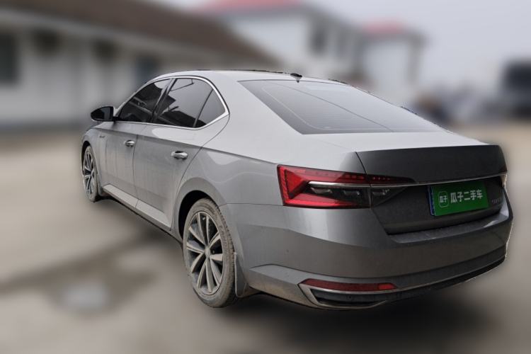 Used Skoda Superb 2022 TSI330 DSG Luxury Edition Rear Left 45 Deg