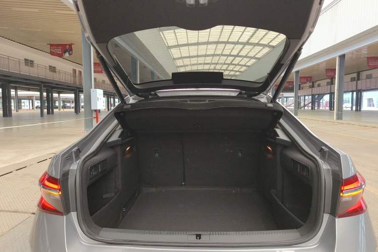 Used Skoda Superb 2022 TSI330 DSG Luxury Edition Trunk