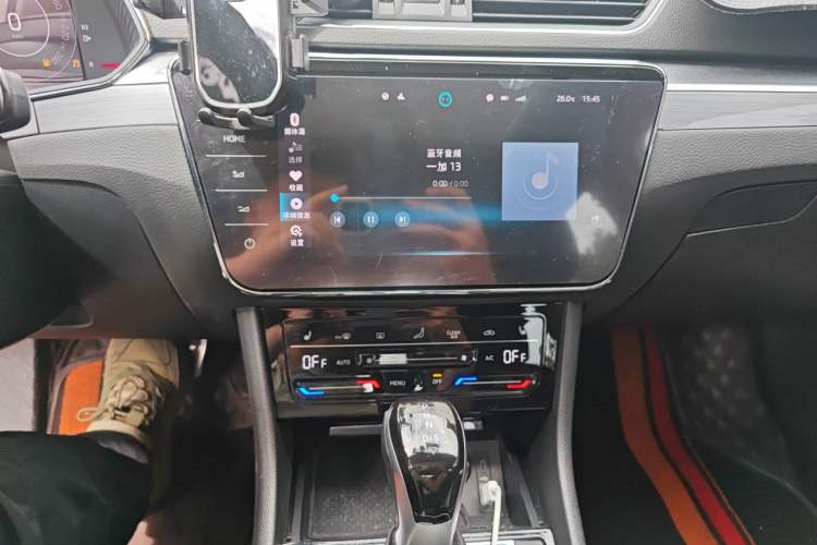 Used Skoda Superb 2022 TSI280 DSG Luxury Edition Audio And AC Panel