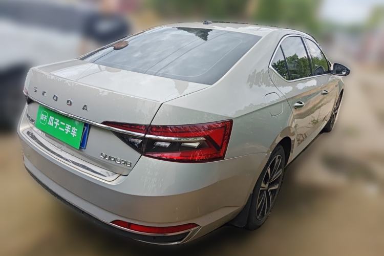 Used Skoda Superb 2022 TSI280 DSG Luxury Edition Rear Right 45 Deg