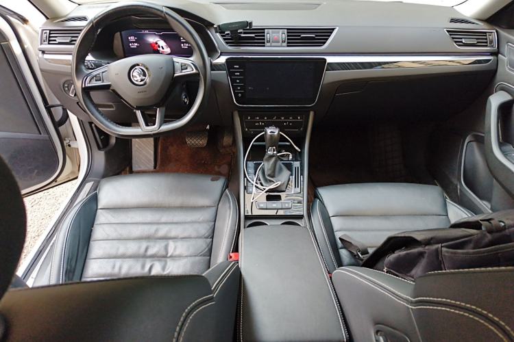 Used Skoda Superb 2022 TSI330 DSG Luxury Edition Center Console