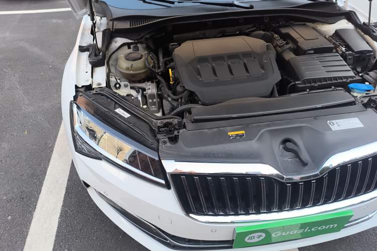 Used Skoda Superb 2022 TSI330 DSG Luxury Edition Engine Bay Right
