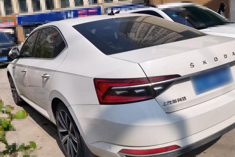 Used Skoda Superb 2022 TSI330 DSG Luxury Edition Exterior 2