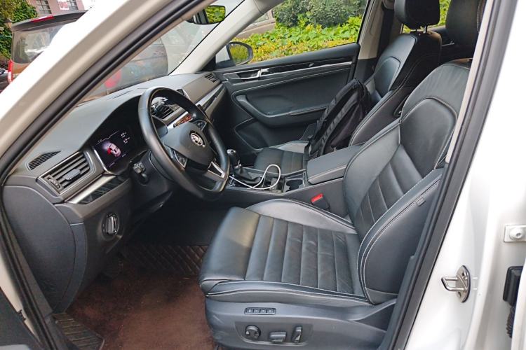 Used Skoda Superb 2022 TSI330 DSG Luxury Edition Left Front Seat