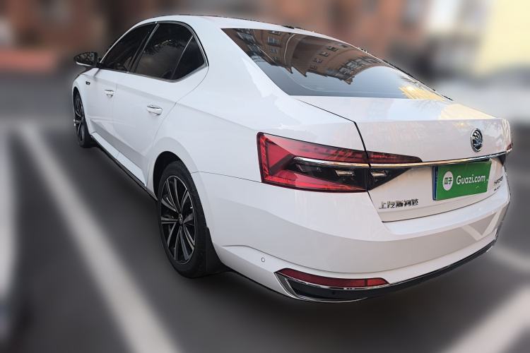 Used Skoda Superb 2022 TSI330 DSG Luxury Edition Rear Left 45 Deg