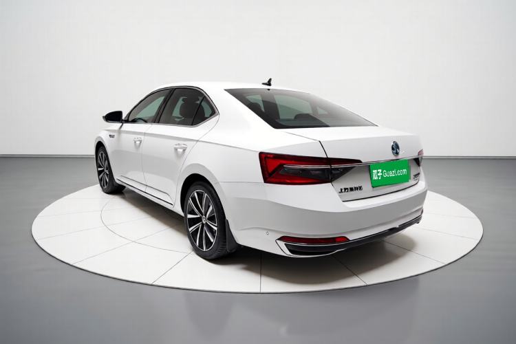 Used Skoda Superb 2022 TSI330 DSG Luxury Edition Rear Left 45 Deg