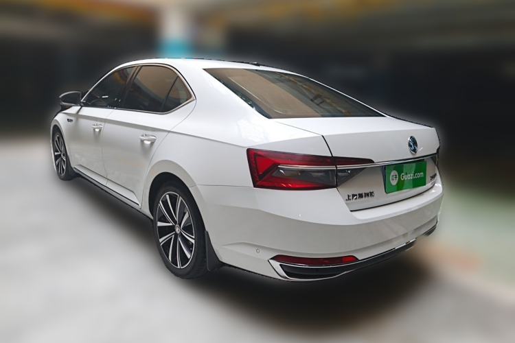 Used Skoda Superb 2022 TSI330 DSG Luxury Edition Rear Left 45 Deg