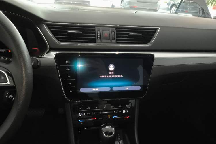 Used Skoda Superb 2023 Facelifted TSI280 DSG Luxury Edition Audio And AC Panel