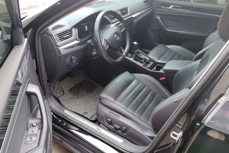 Used Skoda Superb 2023 Restyled TSI330 DSG Luxury Edition Driver Seat
