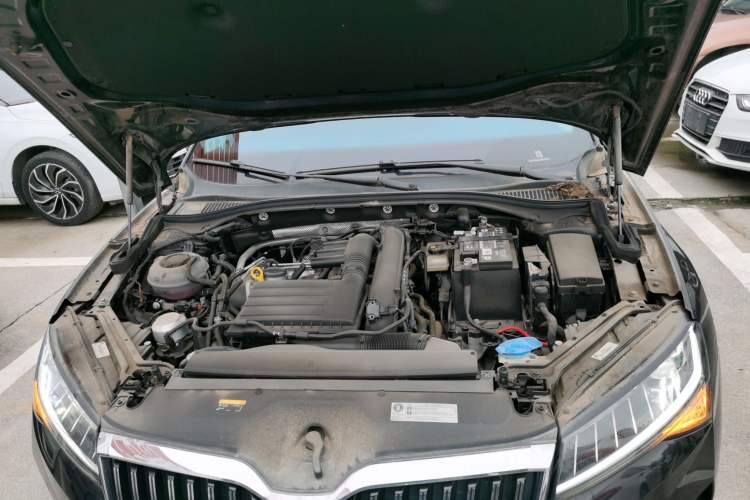 Used Skoda Superb 2023 Facelifted TSI280 DSG Luxury Edition Engine Bay