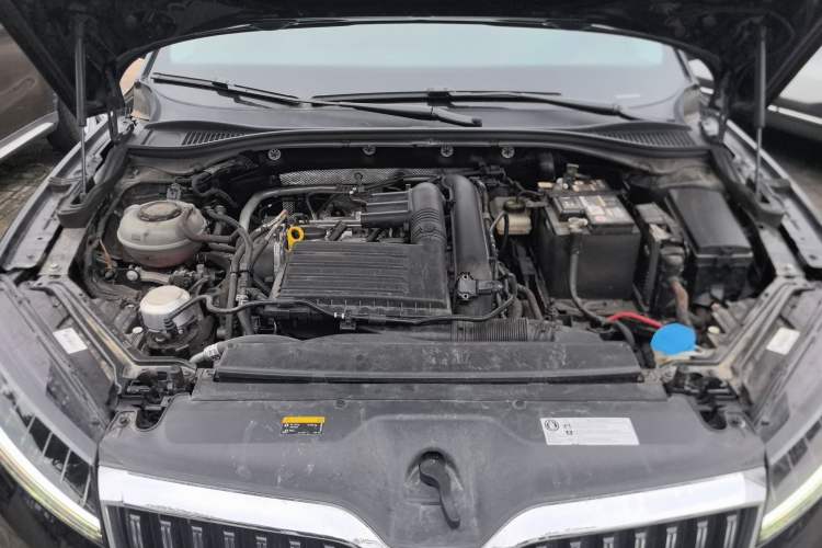 Used Skoda Superb 2023 Facelifted TSI280 DSG Luxury Edition Engine Bay