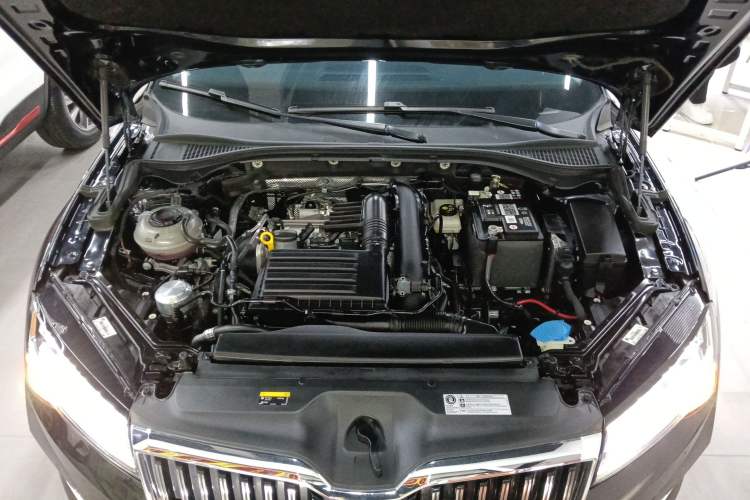Used Skoda Superb 2023 Facelifted TSI280 DSG Luxury Edition Engine Bay