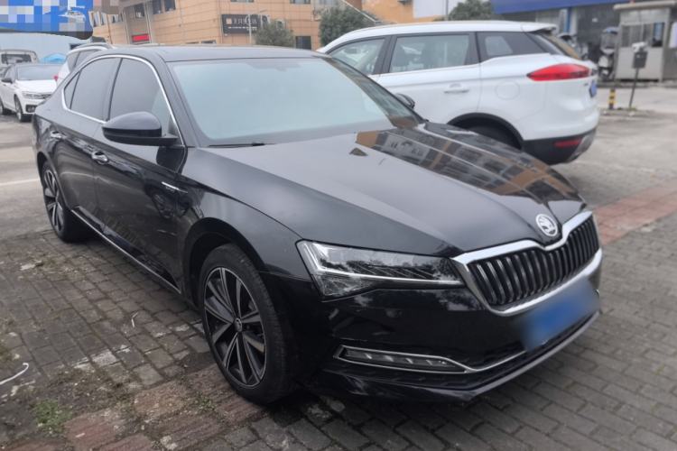 Used Skoda Superb 2023 Facelifted TSI280 DSG Luxury Edition Exterior 1