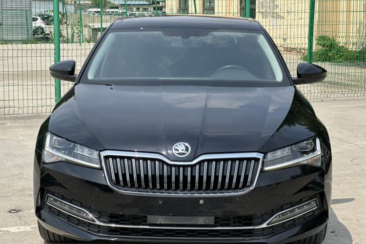 Used Skoda Superb 2023 Facelifted TSI280 DSG Luxury Edition Exterior 1