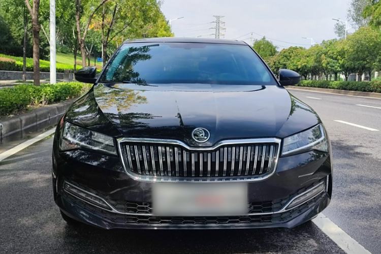 Used Skoda Superb 2023 Facelifted TSI280 DSG Luxury Edition Exterior 2