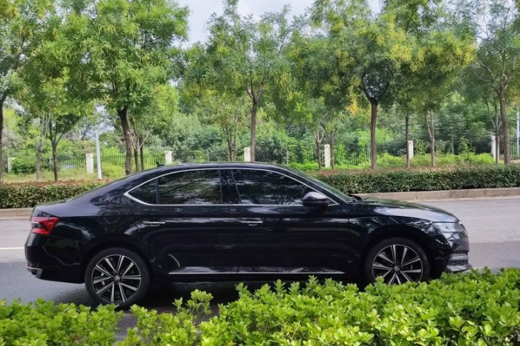 Used Skoda Superb 2023 Facelifted TSI280 DSG Luxury Edition Exterior 7