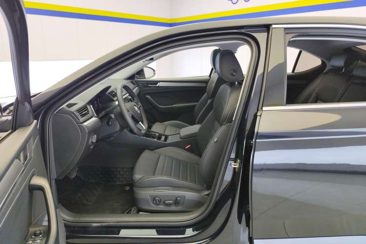 Used Skoda Superb 2023 Facelifted TSI280 DSG Luxury Edition Left Front Seat