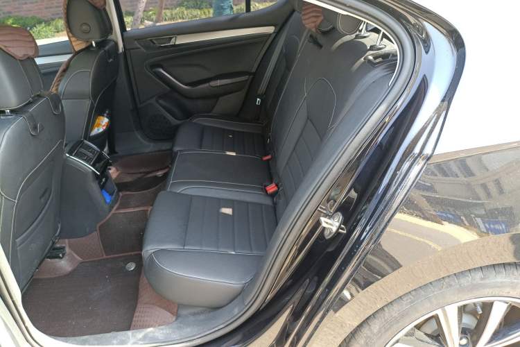 Used Skoda Superb 2023 Facelifted TSI280 DSG Luxury Edition Left Rear Seat