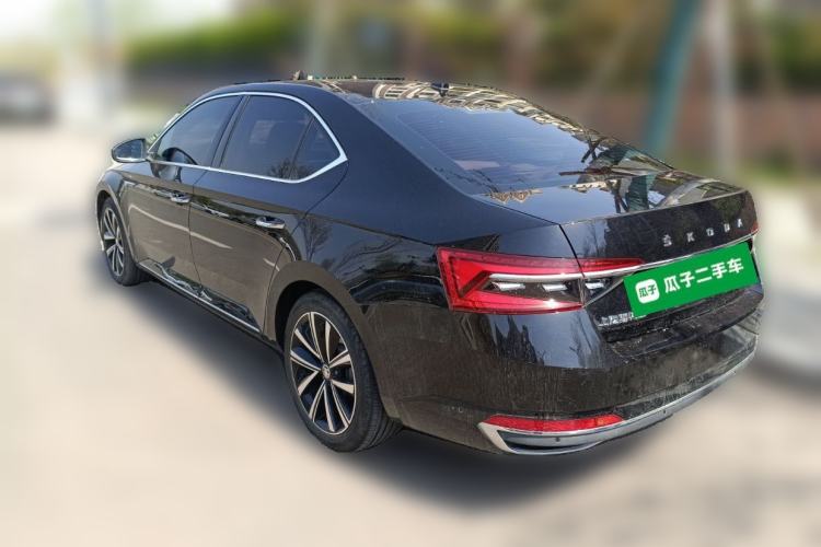 Used Skoda Superb 2023 Facelifted TSI280 DSG Luxury Edition Rear Left 45 Deg