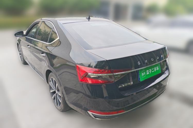 Used Skoda Superb 2023 Restyled TSI330 DSG Luxury Edition Rear Left 45 Deg