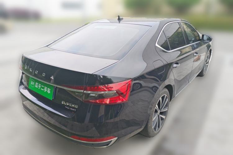 Used Skoda Superb 2023 Restyled TSI330 DSG Luxury Edition Rear Right 45 Deg