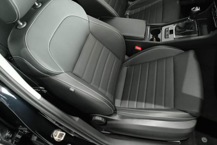 Used Skoda Superb 2023 Facelifted TSI280 DSG Luxury Edition Right Front Seat
