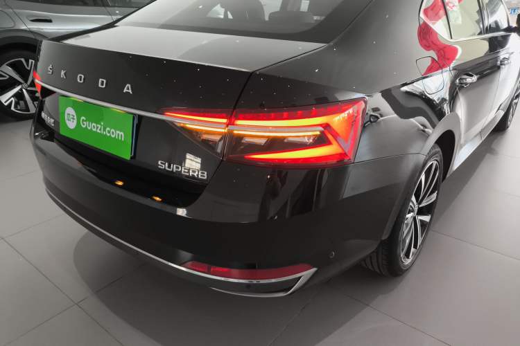 Used Skoda Superb 2023 Facelifted TSI280 DSG Luxury Edition Right Rear Taillight