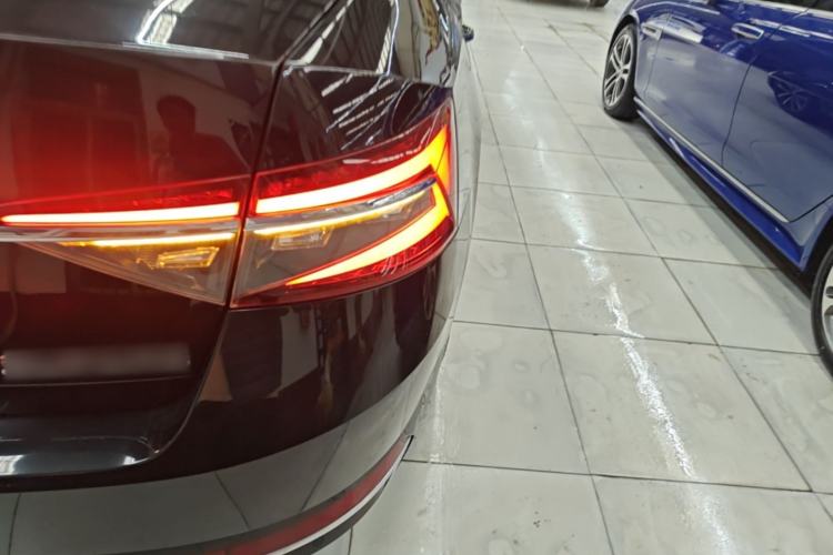 Used Skoda Superb 2023 Facelifted TSI280 DSG Luxury Edition Right Rear Taillight