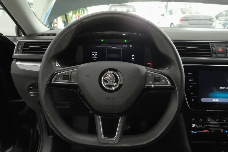 Used Skoda Superb 2023 Facelifted TSI280 DSG Luxury Edition Steering Wheel