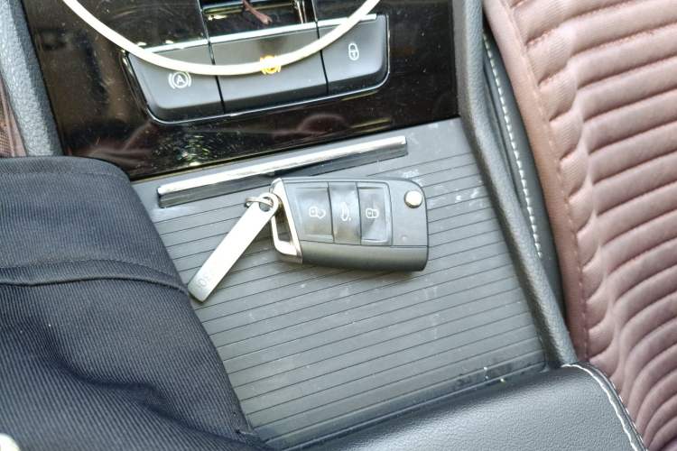 Used Skoda Superb 2023 Facelifted TSI280 DSG Luxury Edition Vehicle Key