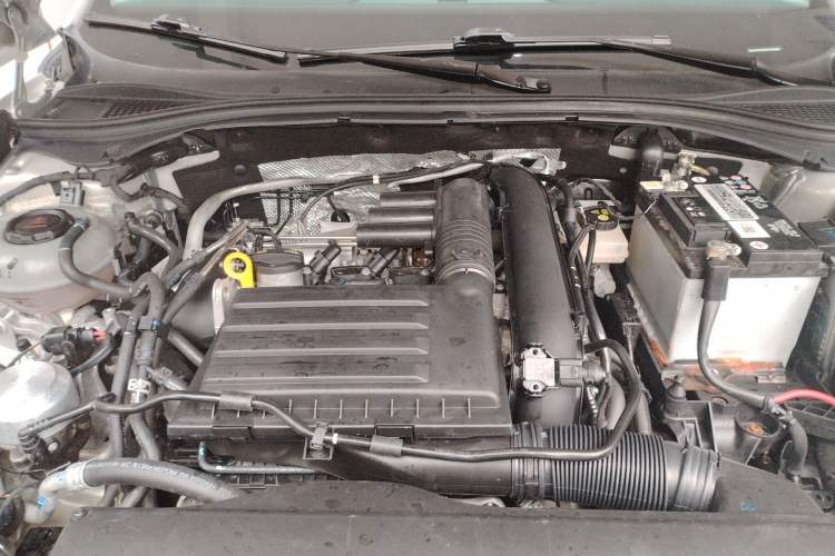 Used Skoda Superb 2023 Facelifted TSI280 DSG Luxury Edition Engine Bay