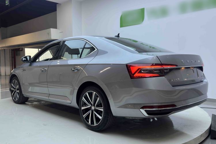 Used Skoda Superb 2023 Facelifted TSI280 DSG Luxury Edition Exterior 3