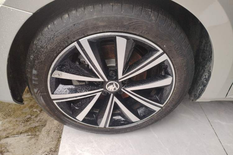 Used Skoda Superb 2023 Facelifted TSI280 DSG Luxury Edition Exterior 7
