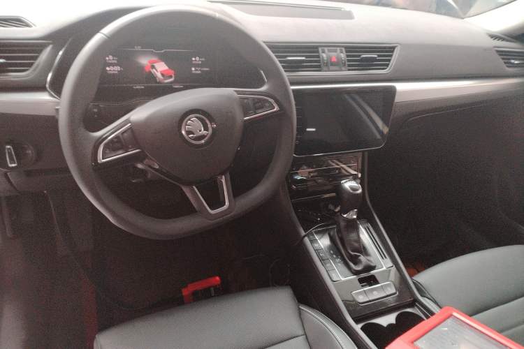 Used Skoda Superb 2023 Facelifted TSI280 DSG Luxury Edition Interior 2