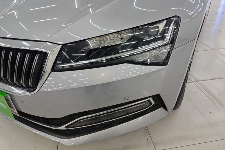 Used Skoda Superb 2023 Facelifted TSI280 DSG Luxury Edition Left Front Headlight