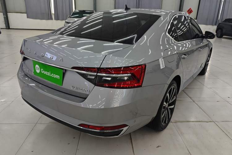 Used Skoda Superb 2023 Facelifted TSI280 DSG Luxury Edition Rear Right 45 Deg