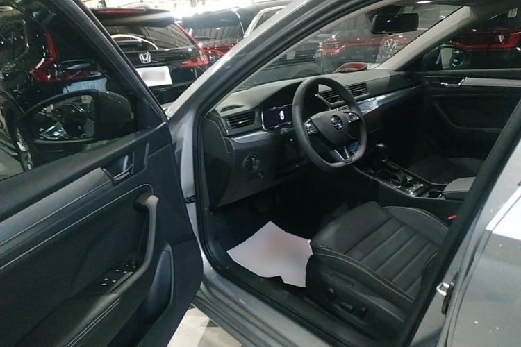 Used Skoda Superb 2023 TSI280 DSG Luxury Edition Driver Seat