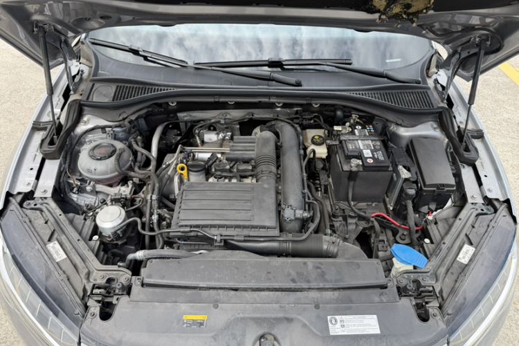 Used Skoda Superb 2023 Facelifted TSI280 DSG Luxury Edition Engine Bay