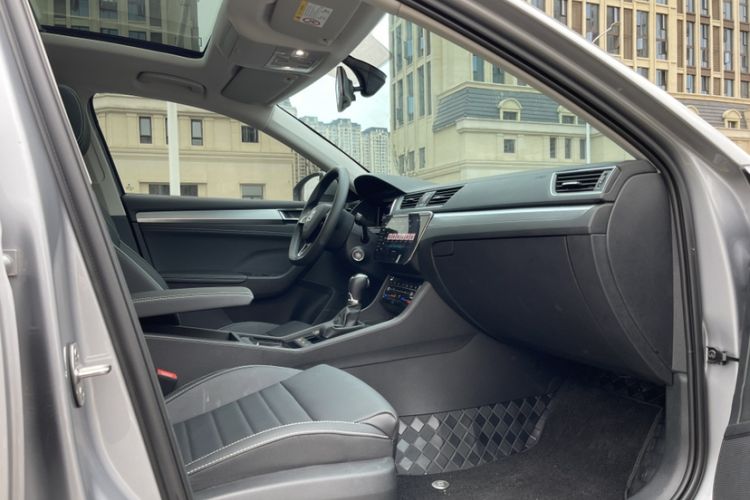 Used Skoda Superb 2023 Facelifted TSI280 DSG Luxury Edition Interior 4