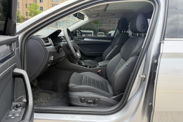 Used Skoda Superb 2023 Facelifted TSI280 DSG Luxury Edition Left Front Seat