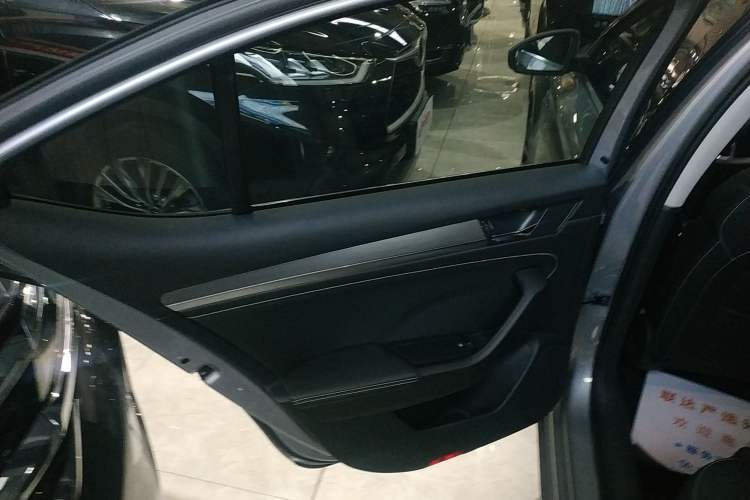 Used Skoda Superb 2023 TSI280 DSG Luxury Edition Left Rear Door Interior