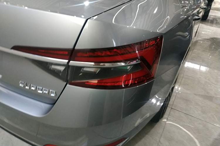 Used Skoda Superb 2023 TSI280 DSG Luxury Edition Right Rear Taillight