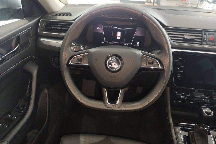 Used Skoda Superb 2023 Facelifted TSI280 DSG Luxury Edition Steering Wheel