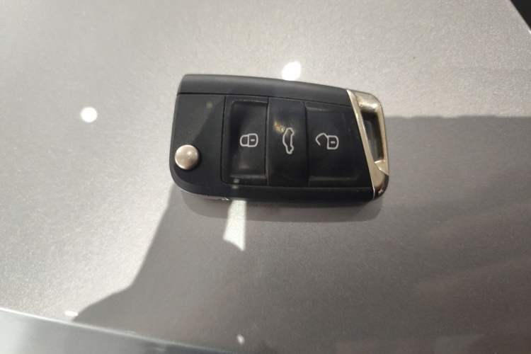 Used Skoda Superb 2023 Facelifted TSI280 DSG Luxury Edition Vehicle Key